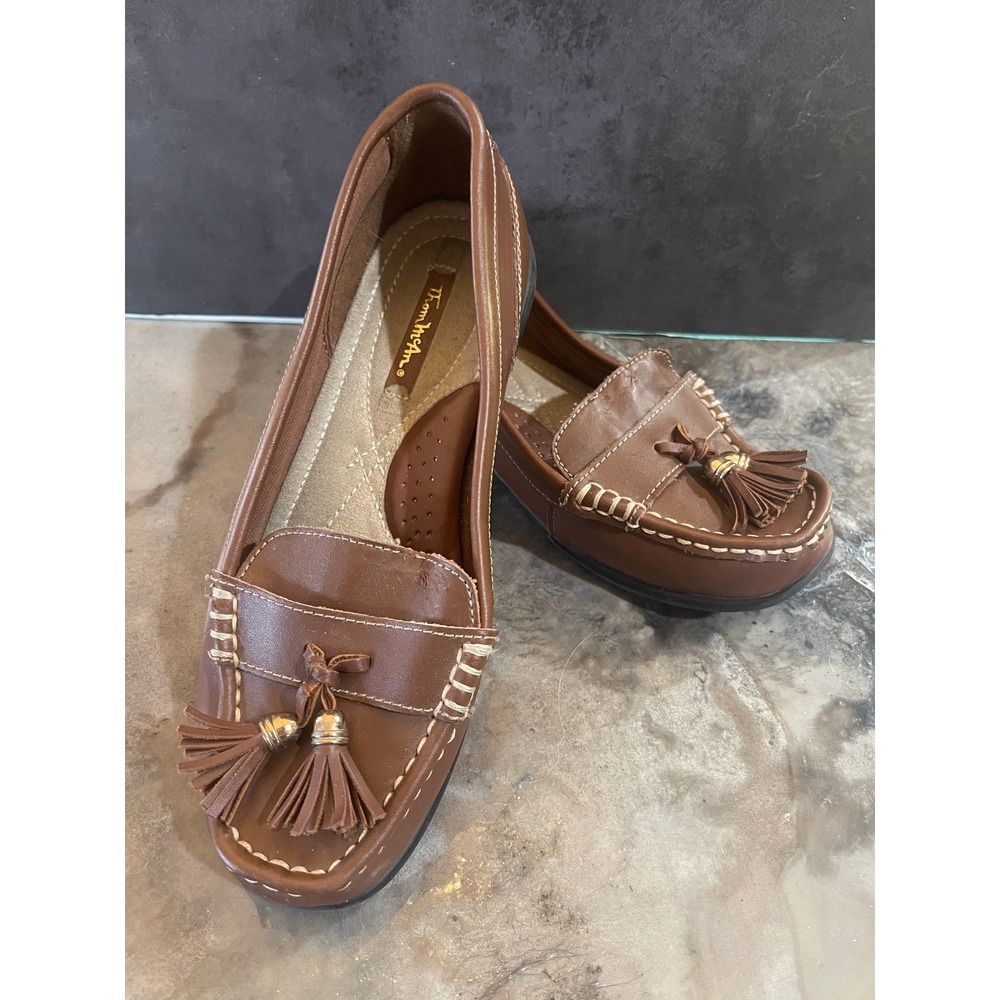 Thom McAn Womens Brown Leather Tassel Loafer Shoes Wide Width 8W